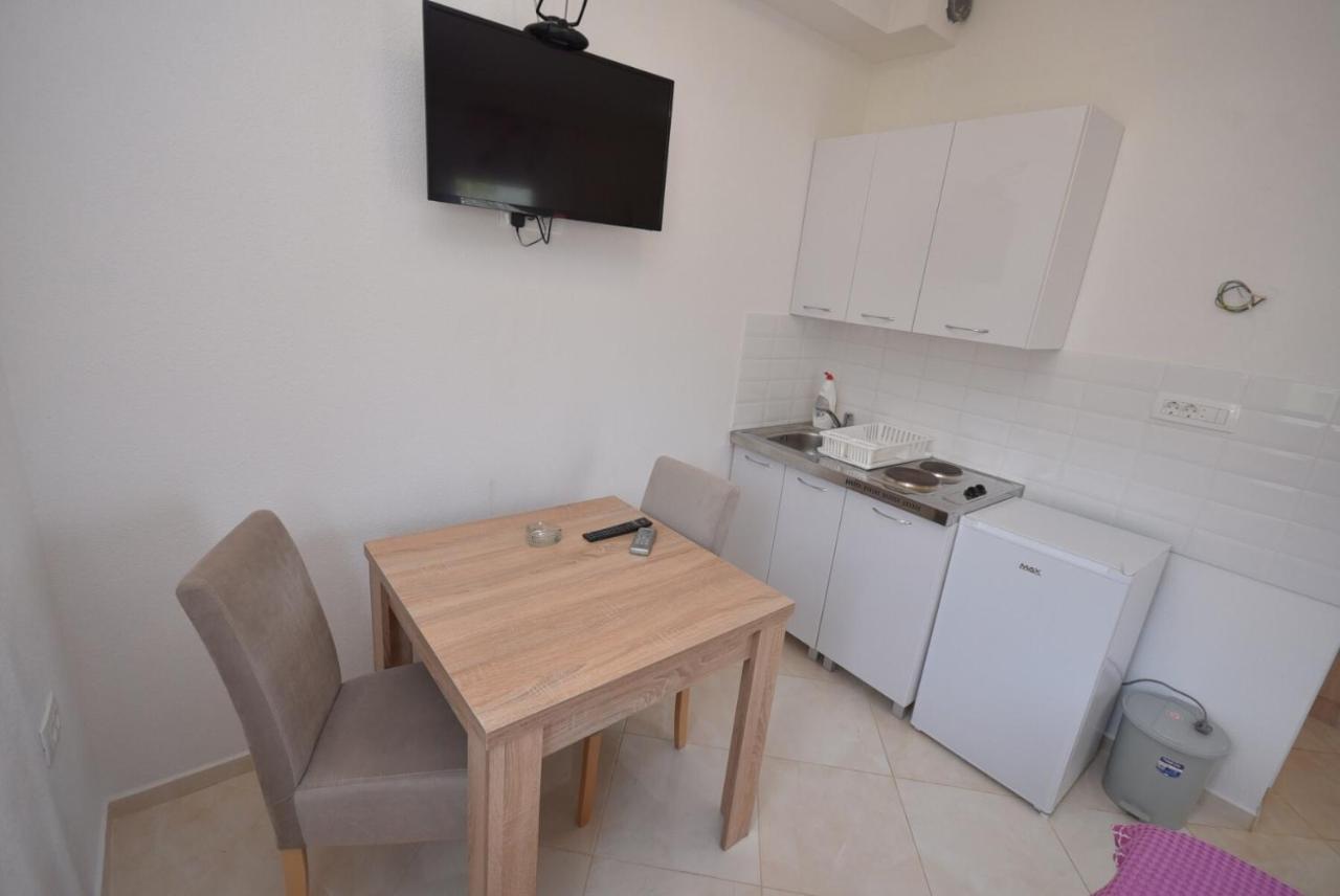 Subotic S Apartmani Risan Buitenkant foto