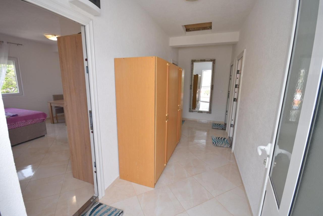 Subotic S Apartmani Risan Buitenkant foto