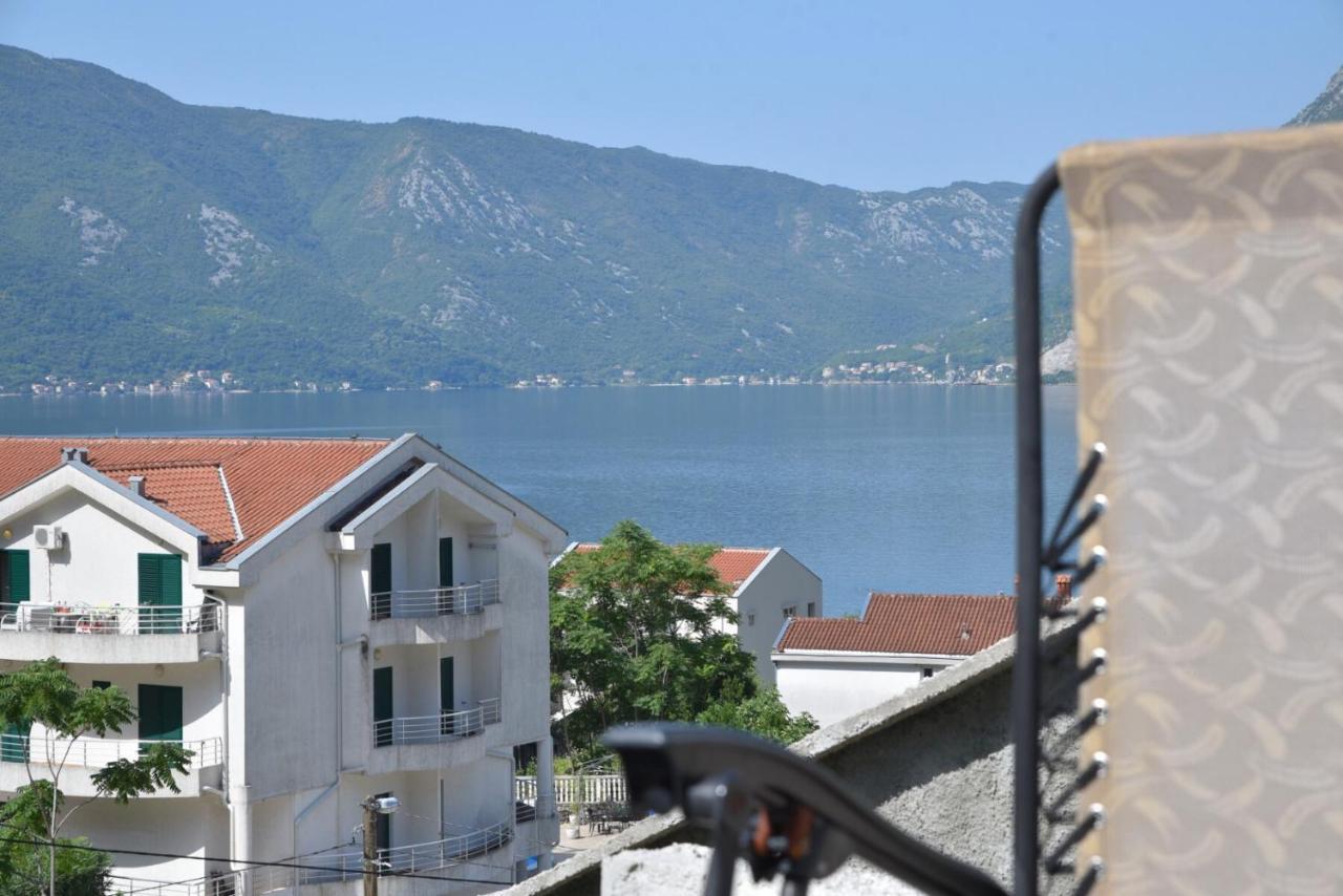 Subotic S Apartmani Risan Buitenkant foto